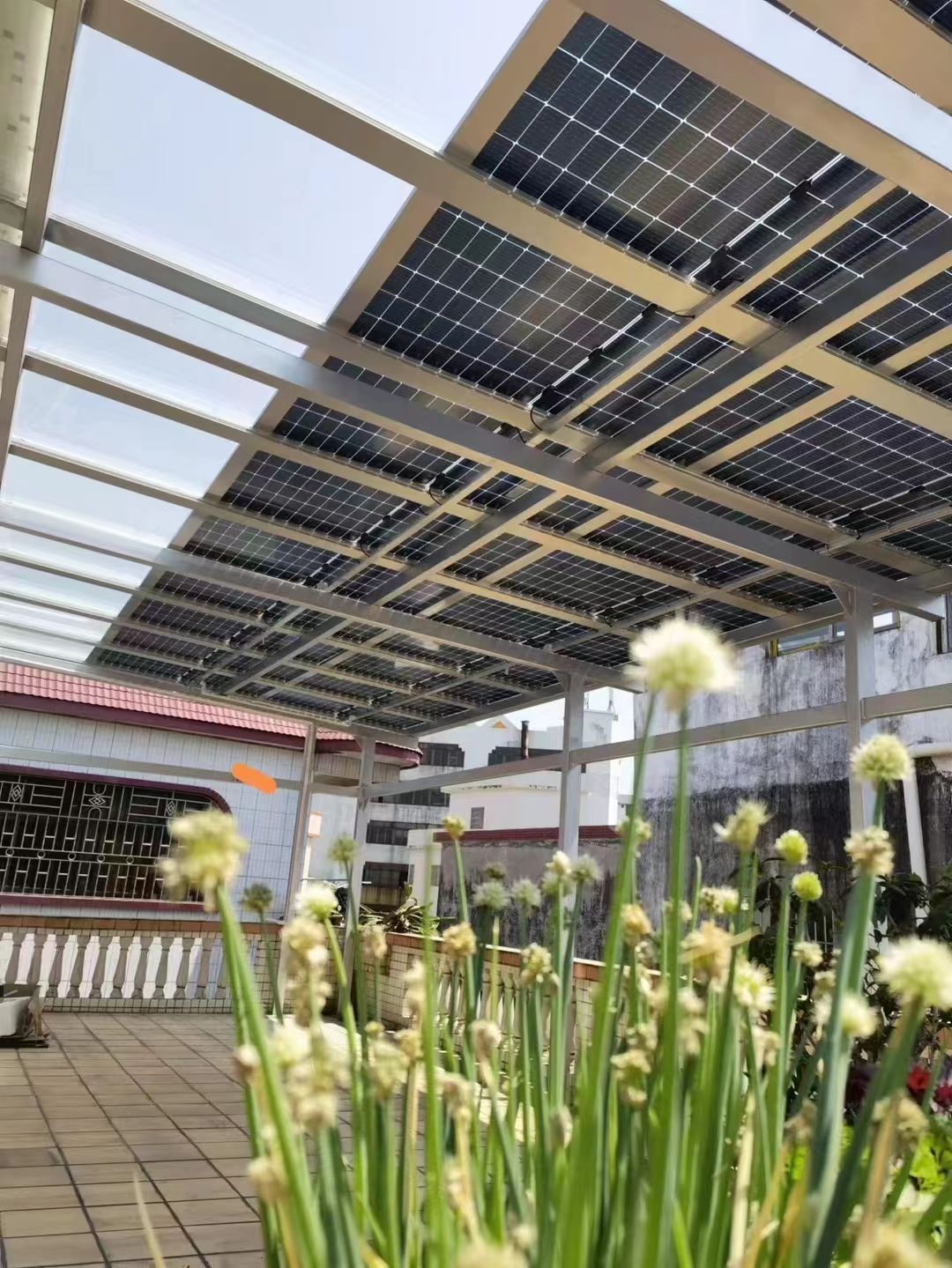 东明别墅家用屋顶太阳能发电系统安装